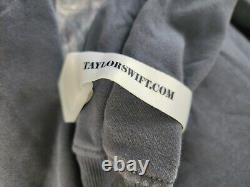 Taylor Swift Eras Tour Medium Crewneck Sweatshirt+merch bag+wristband Chicago23