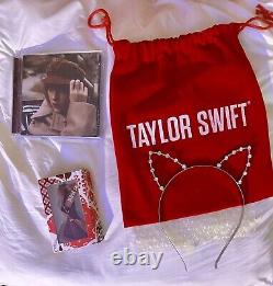 Extrêmement RARE Taylor Swift UO Cat Ears Avec Sac, Ornement de Foulard Rouge, Nouveau CD TV Rouge