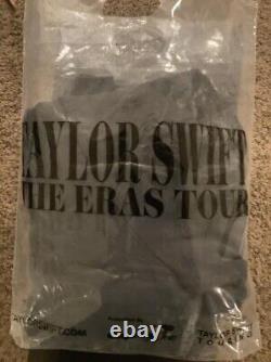Sweat à capuche exclusif au stade de la tournée des époques de Taylor Swift jamais porté avec sac