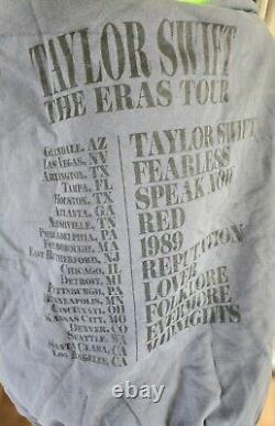 Sweatshirt à col rond Taylor Swift Eras Tour + sac de marchandise + bracelet de poignet à Chicago23