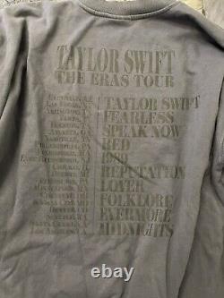 T-shirt Taylor Swift The Eras Tour officiel, bleu, col rond, neuf avec étiquette, taille 2XL.