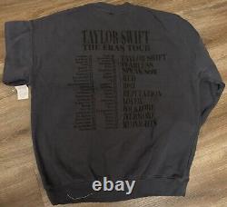 TaylorSwift Eras Tour Blue Crewneck Dates Internationales Taille Large (XL) NEUF de marque