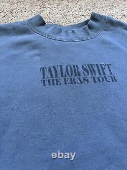 Taylor Swift La tournée des époques Sweat-shirt officiel à col rond bleu, taille XL, NWT