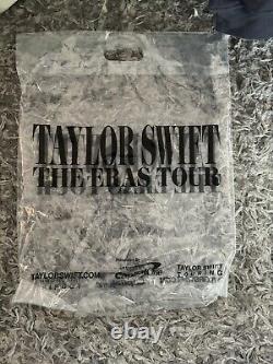 Tour des ères de Taylor Swift Pull bleu col rond M Neuf avec étiquettes- Sac cadeau de marchandise exclusive